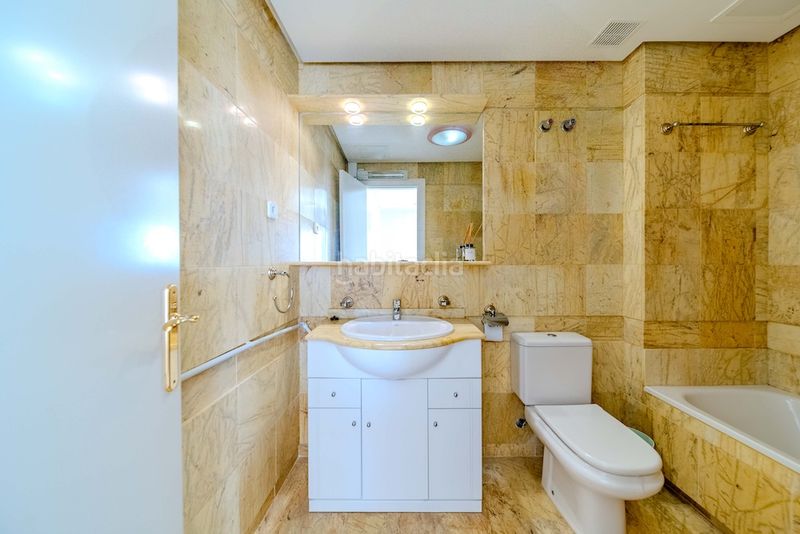Foto ba0e1060-07d1-4b34-976e-eca8aecb944d. Casa a schiera con parcheggio piscina in Aguamarina Orihuela