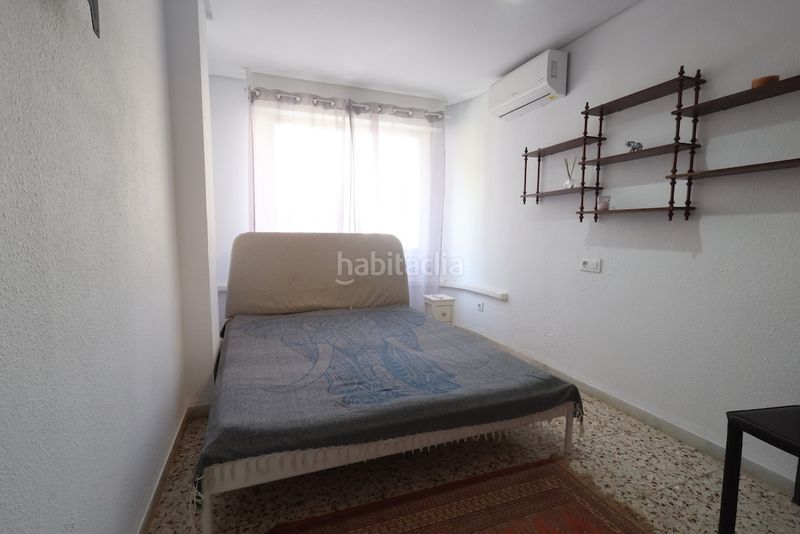 Foto 35910143-e887-4357-bcbc-a9a744860dfb. Apartamento  en esquina en el centro , con vistas a la iglesia en Torrevieja
