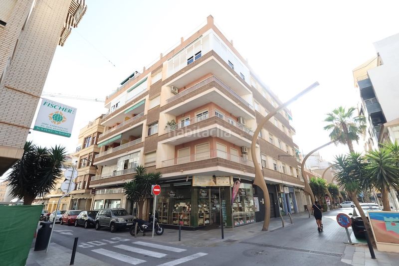 Foto 560a2239-9f70-4cde-859d-715c8c9b50da. Apartamento  en esquina en el centro , con vistas a la iglesia en Torrevieja