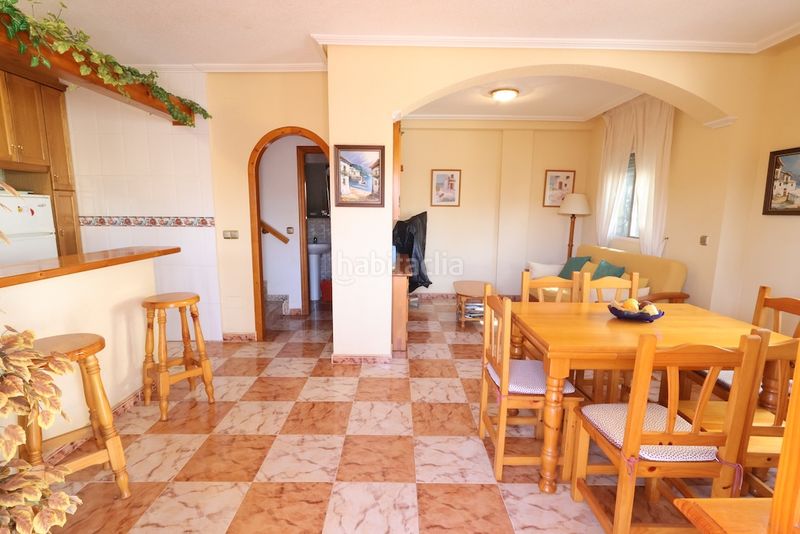 Foto 0c06ab88-4f19-49a4-ac00-2588d6421a83. Casa a schiera con parcheggio piscina in Playa Flamenca Orihuela