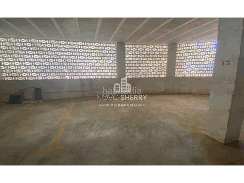 Foto 3ea928d3-c4c0-4453-b4f9-8ca687cc20d1. Aparcament cotxe a calle manuel de falla 316 a Algorfa