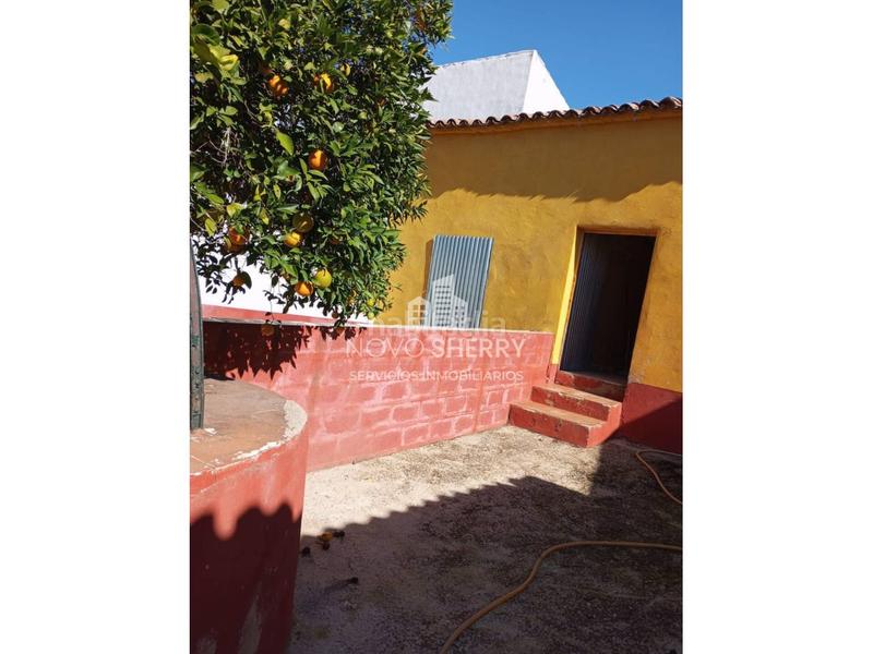 Foto 51a027ba-3b3c-4f23-9a64-060f83119485. Haus in calle real 59 in Carolina (La)