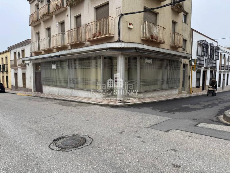 Foto c46e5278-0f84-4319-85d6-144130f79fc9. Geschäftsraum in numancia 3 in Carolina (La)