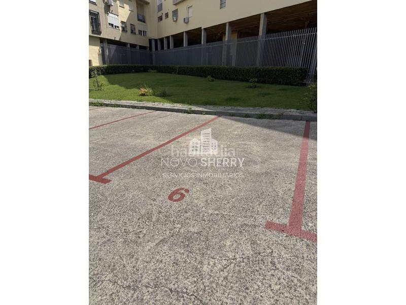 Foto 70d21861-a94b-4f67-82e2-43e148a6b9f9. Alquiler parking coche en avenida oceanía 5 parking en alquiler en San Bernabé 11204 en Algeciras