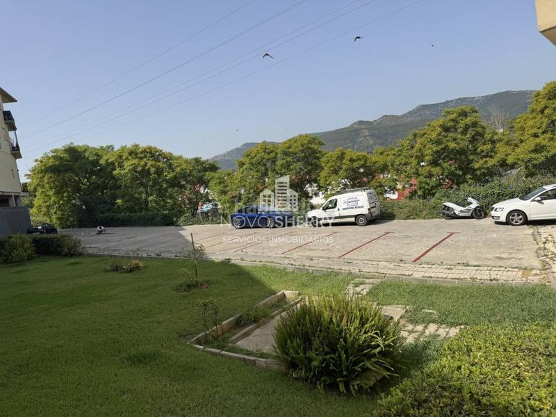 Foto f4c7a9ec-6feb-4107-8d05-e2ff617a2f9a. Lloguer aparcament cotxe a avenida oceanía 5 a San Bernabé Algeciras