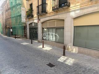 Lloguer Aparcament cotxe a Doctor laguna 2. Garaje en alquiler en plaza mayorsan agustín40001