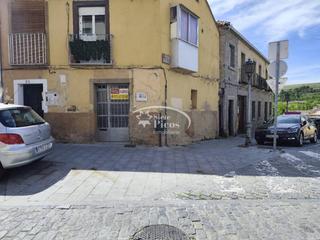 Lloguer Local Comercial a Puente de san lorenzo 21. Oficina o pequeño local