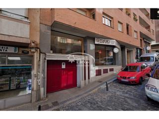 Lloguer Aparcament cotxe a Ortiz de paz 8. Para coche pequeño.