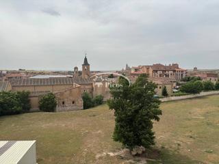 Appartement  Juan carlos i. Venta de piso en segovia capital