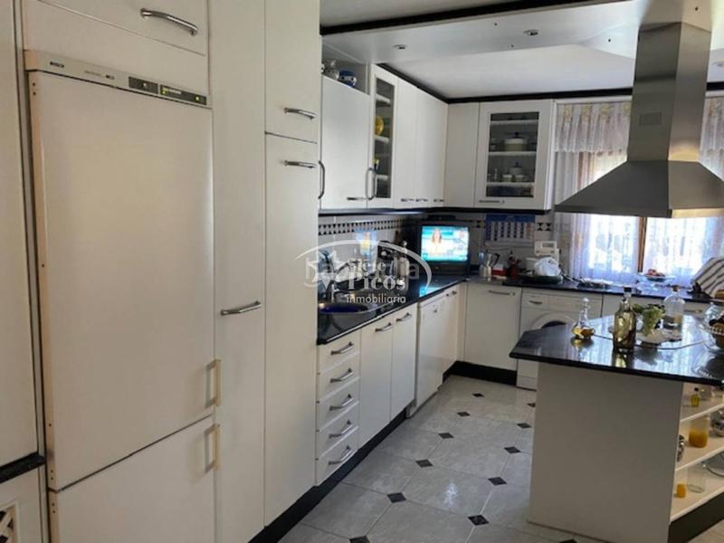 Foto 0f069bb2-98d9-4ff5-b9cb-84f70df2b2a8. Casa  unifamiliar en venta en Navas de Riofrío