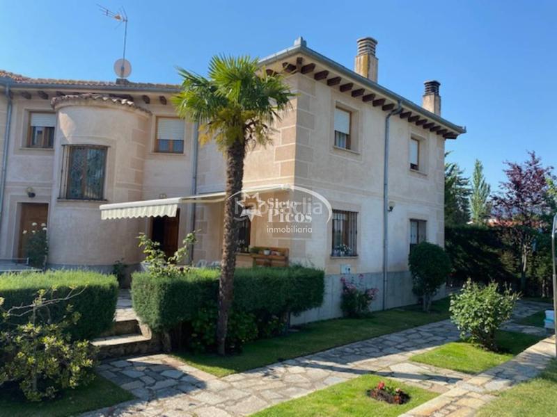 Foto 95c5baec-ec35-4862-93cb-604e20a889b7. Casa  unifamiliar en venta en Navas de Riofrío