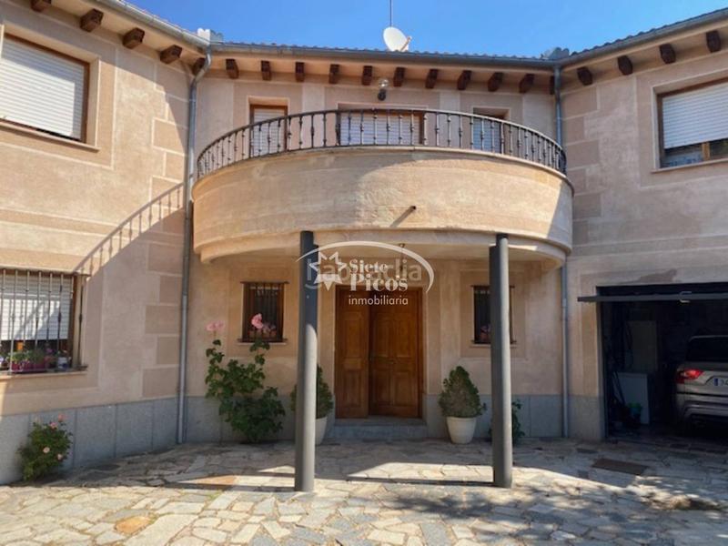 Foto fc271b74-4098-4482-a11a-81cf2003130f. Casa  unifamiliar en venta en Navas de Riofrío