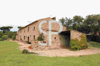 Xalet  Carrer de la masia. Magnífica masía en venta en santa cristina de aro