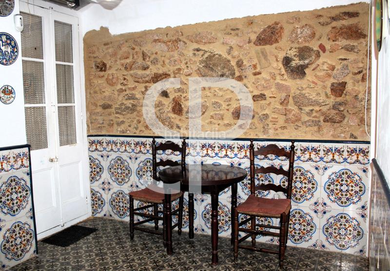 Foto cdf88626-9642-49e0-aeeb-1dbabb082224. Maison avec cheminée chauffage parking dans Eixample Sant Feliu de Guíxols