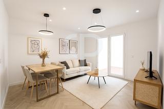 Appartement  Carrer de joan maragall. Piso reformado con una terrazeta en el centro de sant feliu de g