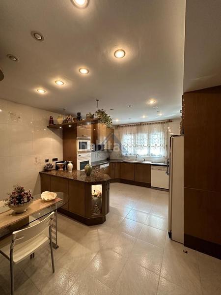 Foto 360c3e7d-4975-43d2-aee7-e7a4ac1c9f44. Maison avec parking dans Centre Mataró