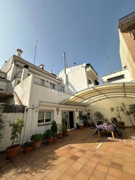 Foto a4a90012-727b-41b2-a461-a38d3da77c06. Maison avec parking dans Centre Mataró