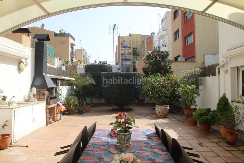 Foto cd600a6f-f1ff-424c-bf24-894e9bd5140b. Maison avec parking dans Centre Mataró