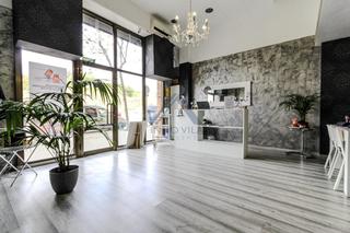 Traspàs Local Comercial  Dels països catalans. Traspaso de local de estetica en funcionamiento!