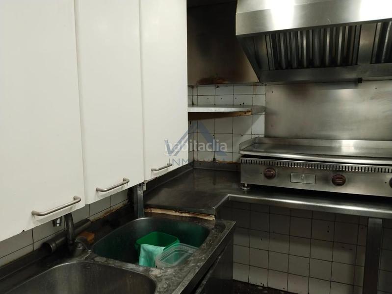 Foto cad6bc18-3ae7-47ef-9fbc-71ae50f61557. Locale commerciale in San Pere Terrassa