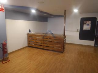 Local Comercial  Carrer de solsona. Local en venta con posibilidades en la gripia