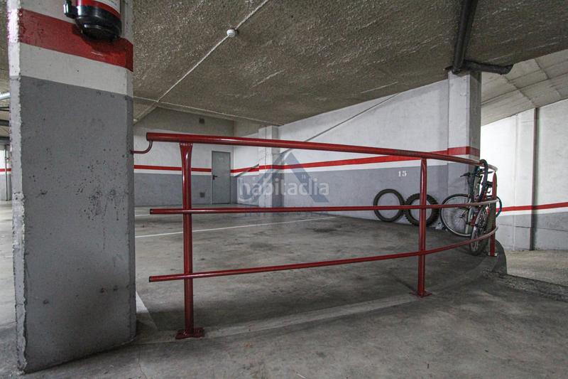 Foto 0fb4dbdc-0af2-4ba4-b223-e655a5816b81. Car parking in Via Europa - Parc Central Mataró