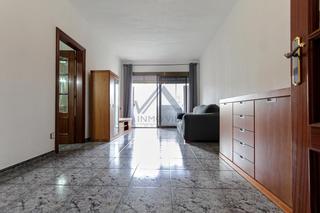 Etagenwohnung  Passatge jaume ii el just. Piso luminoso en boet con parking incluido!