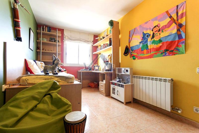 Foto 0d66e326-49a7-446f-96c9-cbca8cac7a83. House with parking in Vista Alegre Mataró