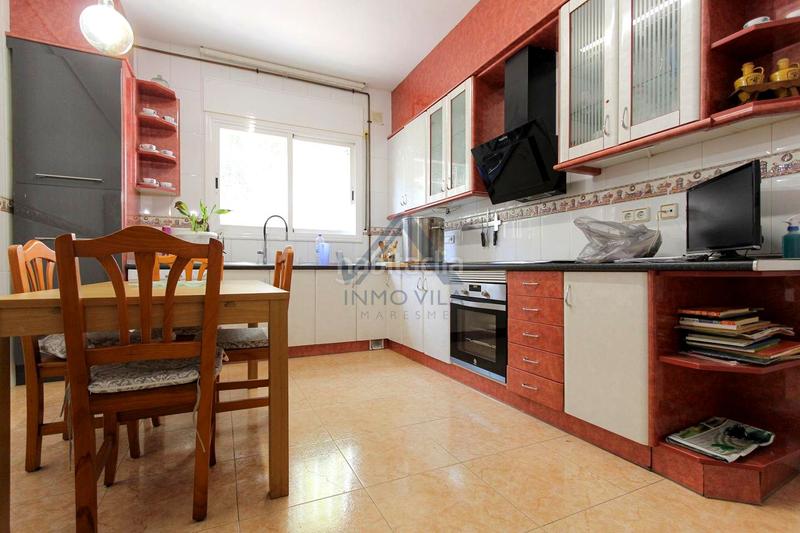 Foto 453730f8-014d-464c-b902-fc9a7ea2f860. House with parking in Vista Alegre Mataró