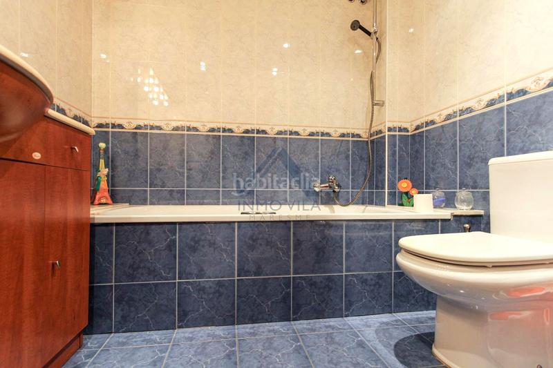 Foto 50474bf4-4033-4b49-ad15-35739a3ab58d. House with parking in Vista Alegre Mataró