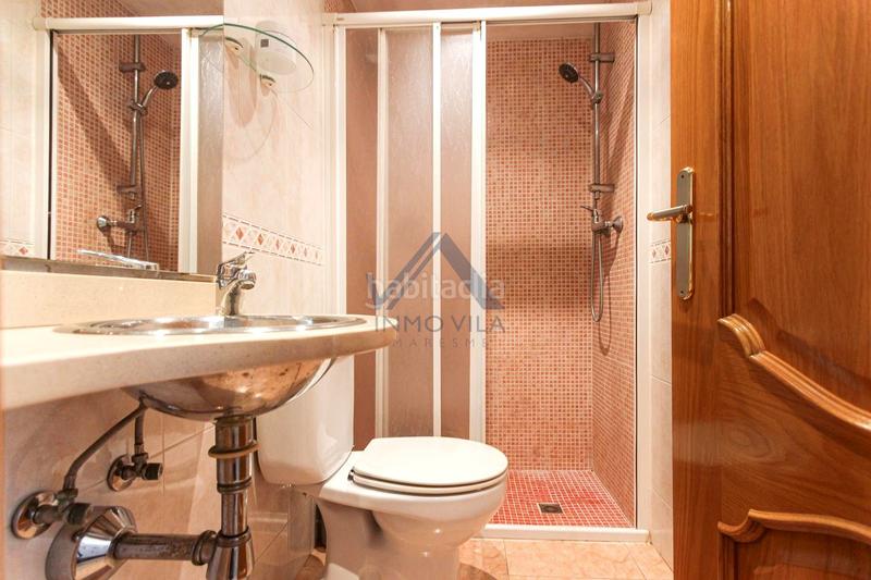 Foto cf17afe4-5ef7-495c-b825-4e2f38bb19a6. House with parking in Vista Alegre Mataró