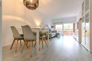 Etagenwohnung  Carrer mossèn ramon fornells. Espectacular piso reformado en el centro!