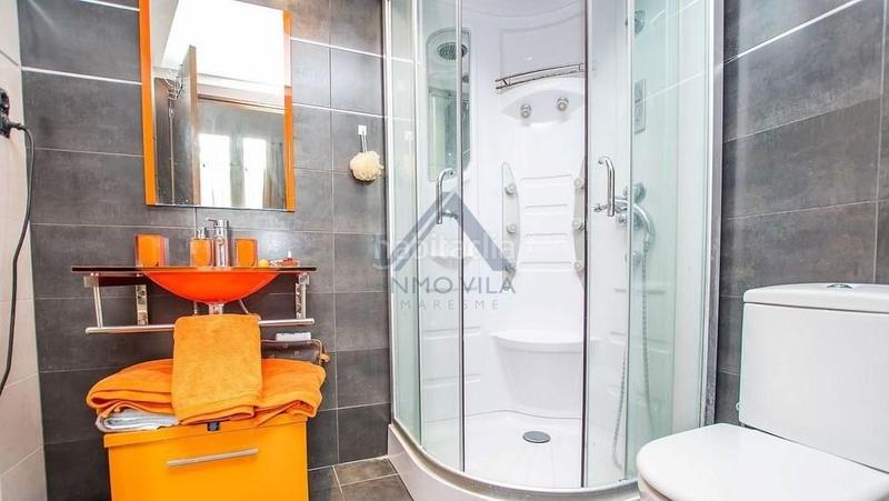 Foto 68815ea7-e436-492d-be0f-1b647bd2ed24. Casa con piscina in Nucli Urbà Argentona