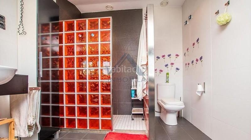 Foto 8d3f000b-e634-473c-9653-d5c6c95028aa. Casa con piscina in Nucli Urbà Argentona