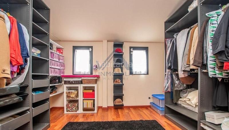 Foto b4af442e-e232-495e-8dd9-f72ad31d163a. Casa con piscina in Nucli Urbà Argentona