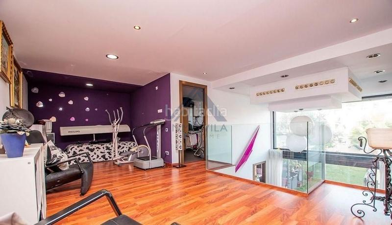 Foto de553b23-4e68-4519-b1c6-23ef11592d1a. Casa con piscina in Nucli Urbà Argentona