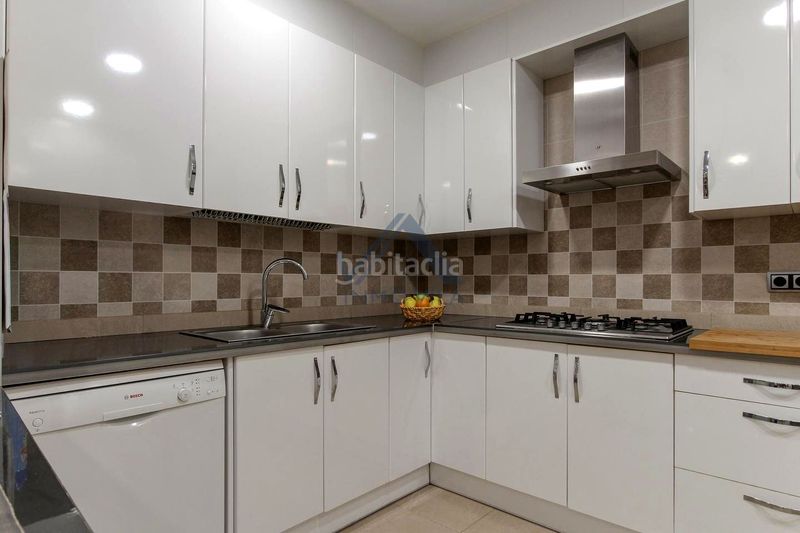 Foto 514a0ee0-5c54-4cc9-9880-aeebbbaed13c. Planta baixa amb aparcament a Nucli Urbà Argentona