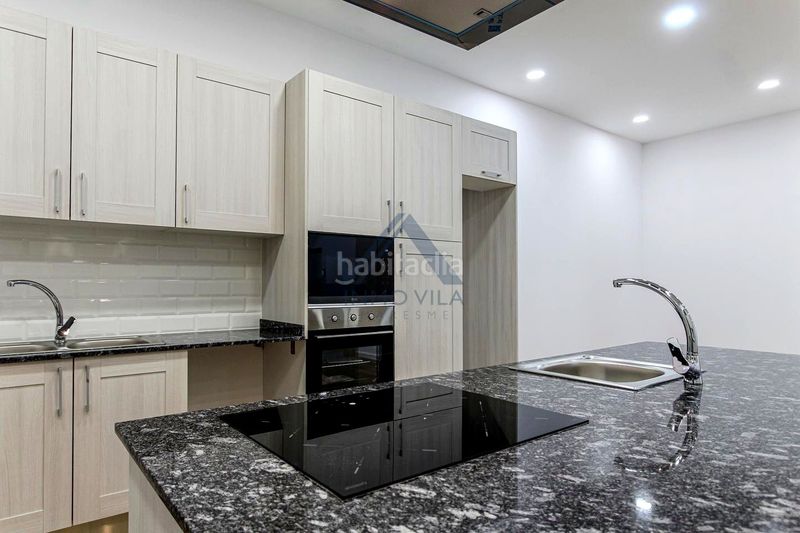 Foto 06dd82c9-5650-48a8-9c93-fed19aaa51e5. Planta baixa a Eixample Sud-Migdia Girona