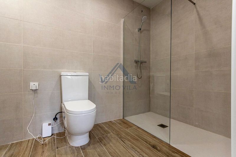 Foto 814b5848-fa78-4106-ada3-db092e3a3312. Planta baixa a Eixample Sud-Migdia Girona