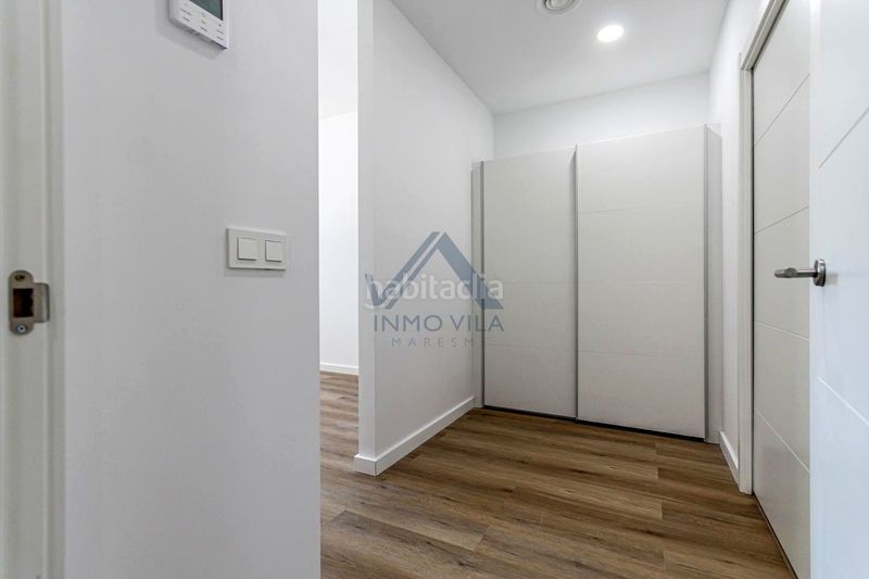 Foto 8afaccc9-959a-490c-a3fc-cb2d0e089a6d. Planta baixa a Eixample Sud-Migdia Girona