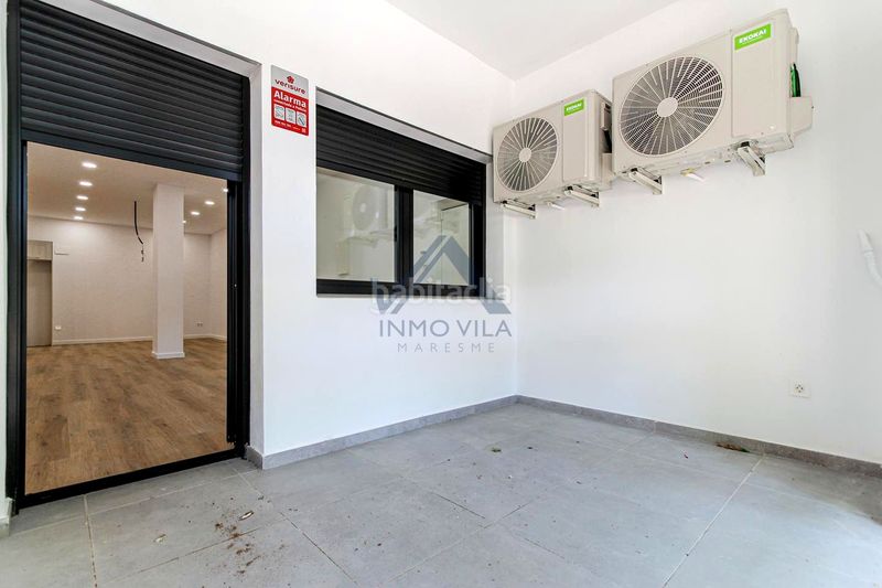 Foto bc5b3d7a-46c6-4345-9033-2e5126622355. Planta baixa a Eixample Sud-Migdia Girona