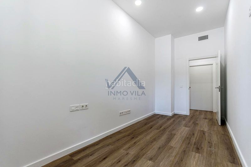 Foto d8e728b3-1f0a-4faa-8f0a-3fb010ba00ac. Planta baixa a Eixample Sud-Migdia Girona
