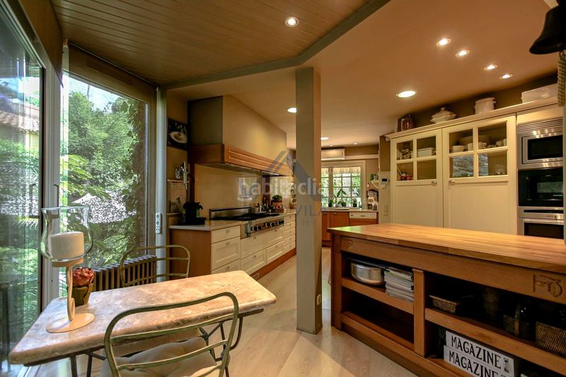 Foto d46954fc-8368-4045-be15-33a8c04949c4. Casa amb aparcament piscina a Centre Sant Andreu de Llavaneres