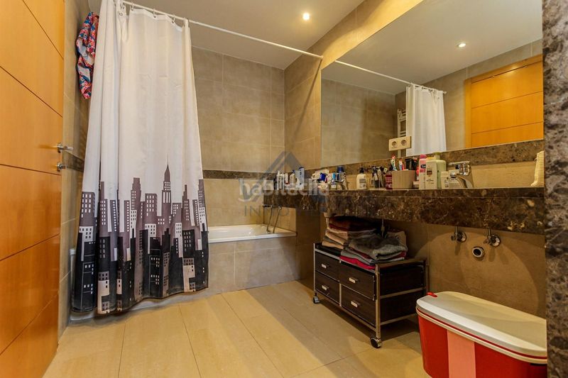 Foto 6ef5d106-5097-4d24-bd51-5e5c329da73d. Casa amb aparcament piscina a Centre Sant Andreu de Llavaneres