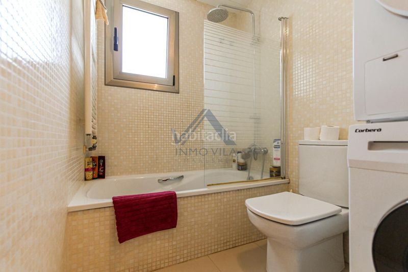Foto be5694a5-6e6c-42d5-ade4-c2b010b149ac. Casa amb aparcament piscina a Centre Sant Andreu de Llavaneres