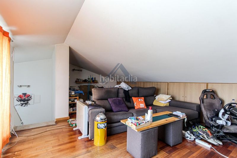 Foto f17ac575-b408-45d5-9458-62bc9063fb53. Casa amb aparcament piscina a Centre Sant Andreu de Llavaneres