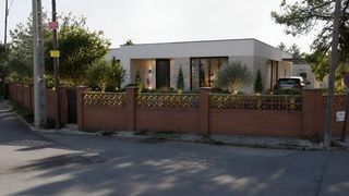 Casa  De l'amunt. Proyecto de vivienda en la creu de largall