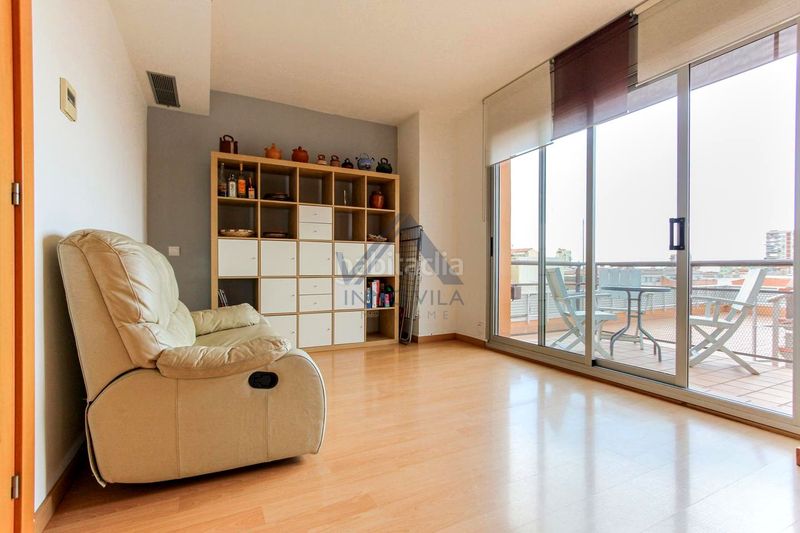 Foto faf861ba-56f6-4810-b26f-386bd607ef20. Alquiler piso espectacular piso con terraza de 90 m en Mataró