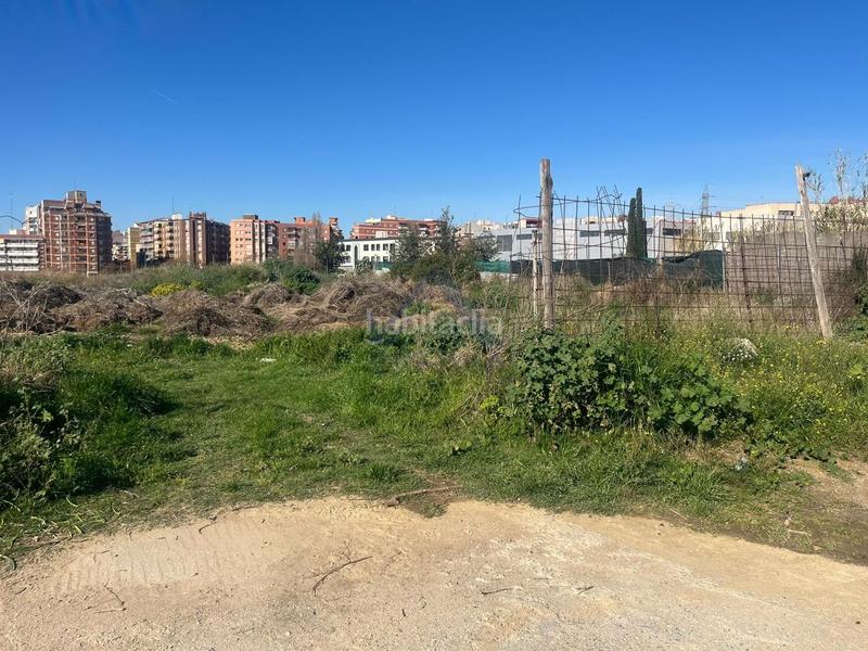 Foto f0e35759-6289-44e8-87b1-0afb88214c26. Terrain résidentiel dans Cinc Sènies Mataró