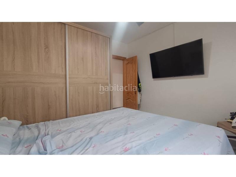 Foto c3482114-3250-4ea8-9397-68738393ea00. Pis amb calefacció a La Chanca - Pescadería Almería